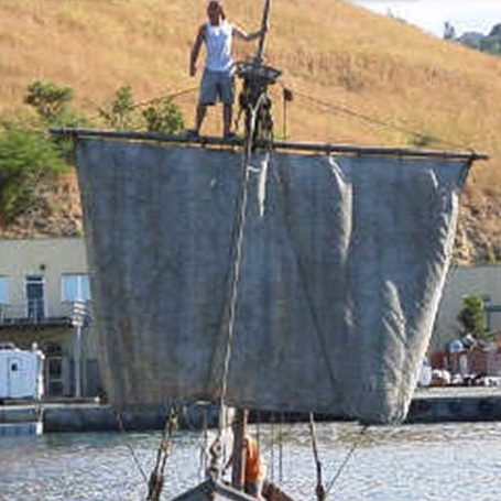 Courtney Andersen perfects the iconic scene that made Johnny Depp look cool as Capt. Jack Sparrow